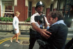 Diana, le jour de l'annonce d'un accord avec Charles pour leur divorce, à Londres, le 12 juillet 1996. 