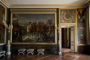 L'une des salles de l'Empire dans l'aile du Midi du château de Versailles
