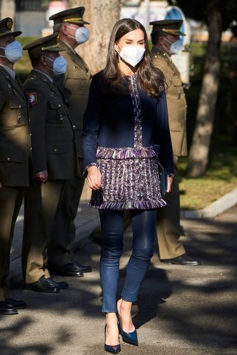 La reine Letizia d&#039;Espagne dans un manteau Carolina Herrera à Madrid, le 18 février 2022