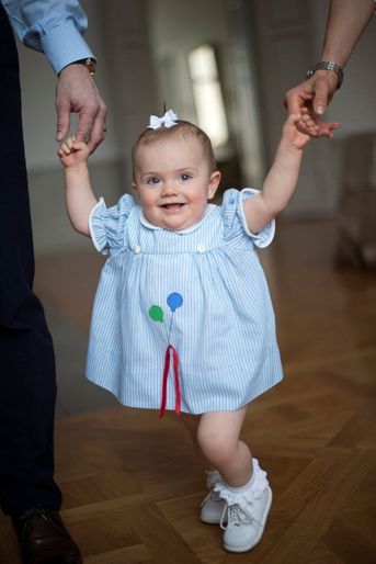La princesse Estelle de Suède. Photo diffusée pour son 1er anniversaire, le 23 février 2013