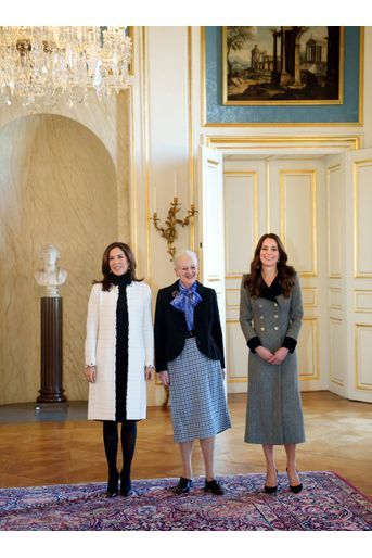 La reine Margrethe II et la princesse Mary de Danemark avec la duchesse Catherine de Cambridge à Copenhague, le 23 février 2022