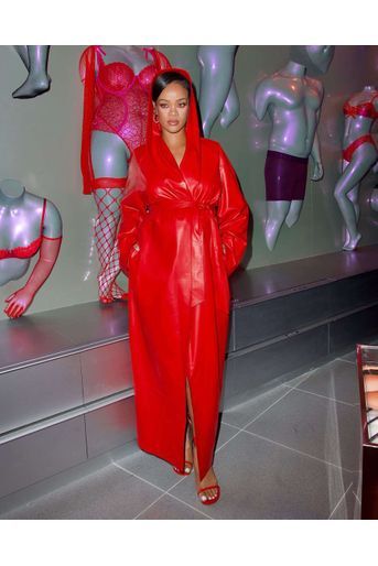 Rihanna au nouveau magasin "Savage X Fenty", à Westfield Culver City, à Los Angeles, le 12 février 2022.