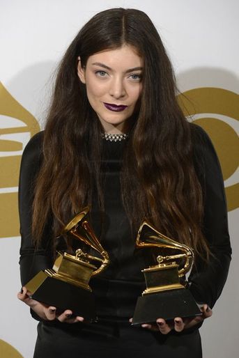 A 17 ans, la Néo-Zélandaise a déjà gagné deux Grammy Awards pour les titres de son album &quot;Pure Heroin&quot;, et signe la bande-son du prochain film de la saga &quot;Hunger Games&quot;.