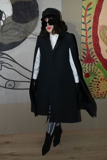 Isabelle Adjani au défilé Dior Haute Couture à Paris le 24 janvier 2022