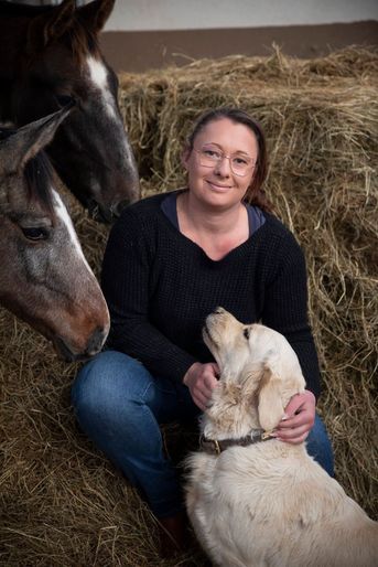 Nadège, 30 ans, inséminatrice d'équins (Bretagne).