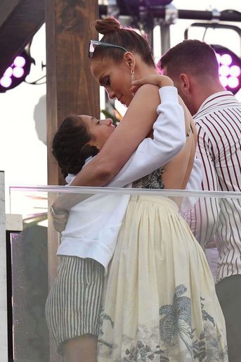 Jennifer Lopez et Emme Anthony en Floride en janvier 2020 - Emme, née en 2008, est la fille de la célèbre chanteuse Jennifer Lopez et de son ex-mari le chanteur Marc Anthony. Le duo mère-fille est souvent photographié ensemble durant de tendres moments de complicité. 