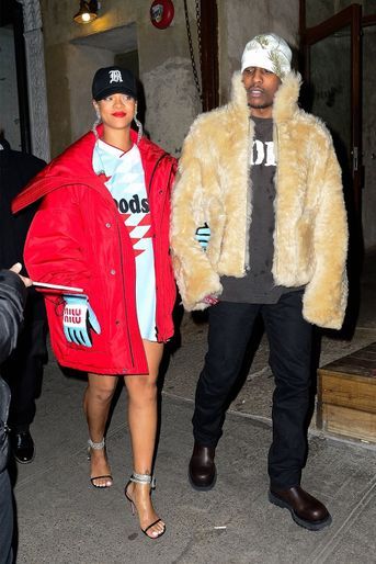 Rihanna et ASAP Rocky dans les rues de New York le 22 janvier 2022. 
