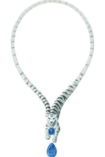 Cartier, le pouvoir émotionnel. Célèbre pour le caractère expressif de ses félins, le joaillier ajoute à son bestiaire un tigre blanc en onyx, diamants et saphirs. 