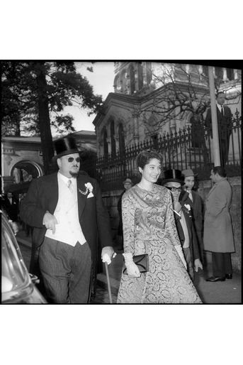 L'ancien roi d'Egypte Farouk et sa fille au mariage de Simeon II et Margarita Gómez-Acebo le 21 janvier 1962 à Vevey