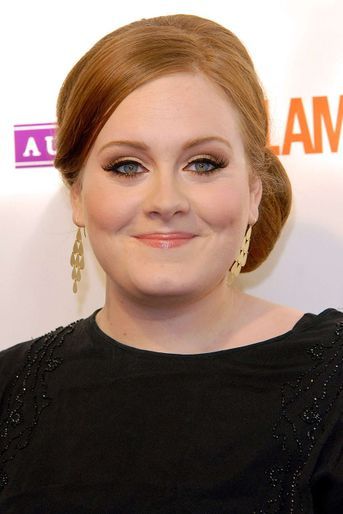 Adele aux Glamour Awards en 2009