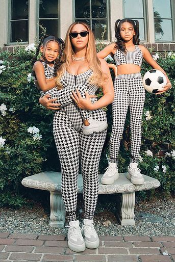 Blue Ivy avec sa mère Beyoncé et sa petite soeur Rumi pour une campagne Adidas en novembre 2021