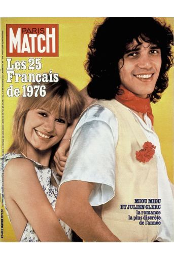 «Miou-Miou et Julien Clerc, la romance la plus discrète de l&#039;année.» Couverture de Paris Match n°1441, daté du 7 janvier 1977.