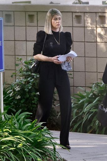 Kelly Rizzo, l&#039;épouse de Bob Saget, aux obsèques de l&#039;acteur à Los Angeles, le 14 janvier 2022.