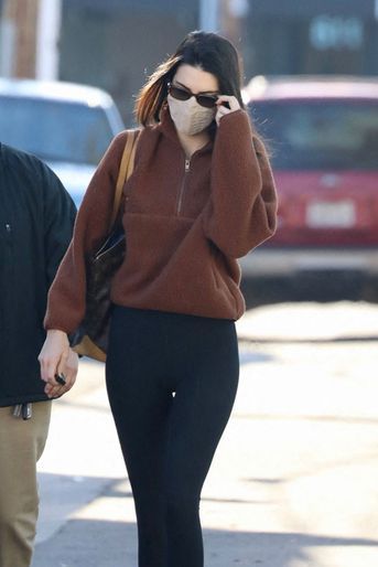 Kendall Jenner dans les rues de Los Angeles le lundi 3 janvier 2022. 