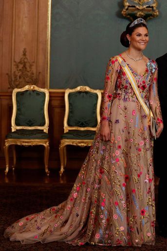 La princesse Victoria de Suède dans une robe Frida Jonsvens, le 24 novembre 2021