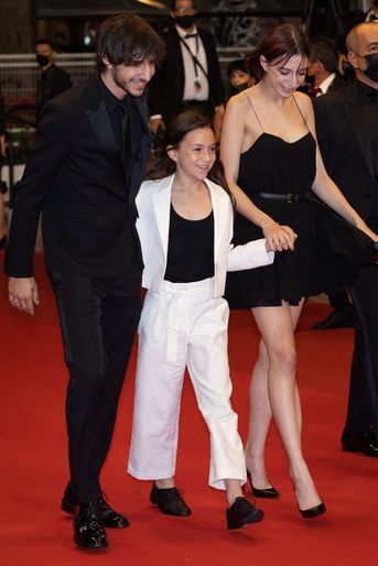 Ben, Joe et Alice Attal, les enfants de Charlotte Gainsbourg et Yvan Attal, au Festival de Cannes en juillet 2021