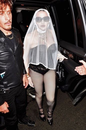 Une mariée très décadente à la soirée qui suit la cérémonie des MTV Awards. New York, le 12 septembre. 