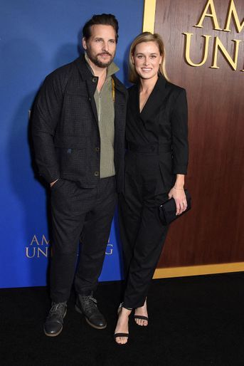 Peter Facinelli et sa fiancée Lily Anne Harrison à l'avant-première du film «American Underdog» à Los Angeles le 15 décembre 2021