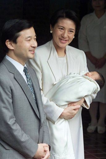 La princesse Aiko du Japon avec ses parents, le prince Naruhito et la princesse Masako, le 8 décembre 2001