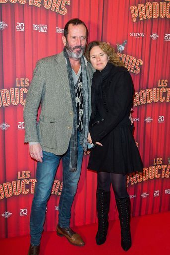 Christian Vadim et sa compagne Nadège Méziat à la générale de la pièce «Les Producteurs» au théâtre de Paris le 2 décembre 2021