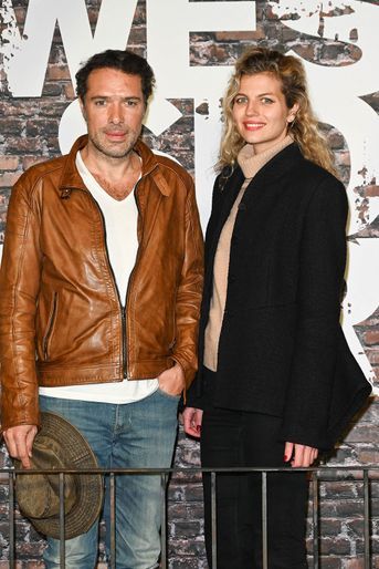 Nicolas Bedos et Pauline Desmonts à l'avant-première du film «West Side Story» au Grand Rex à Paris le 2 décembre 2021