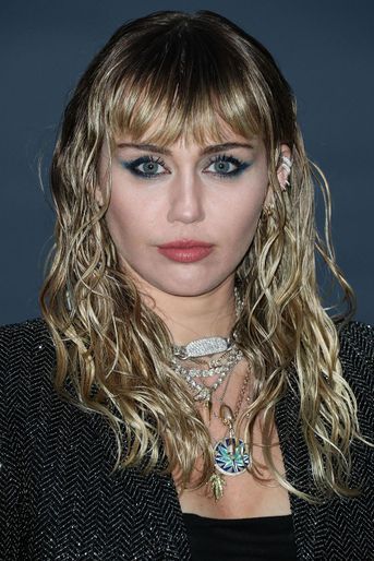 Miley Cyrus au défilé Saint Laurent le 6 juin 2019 à Malibu.