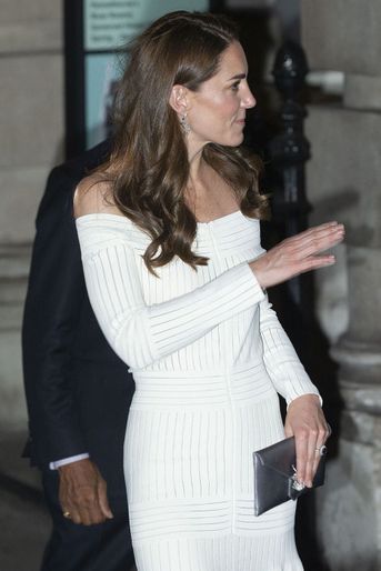 Kate Middleton lors d&#039;un gala à Londres le 12 juin 2019 en robe Barbara Casasola.