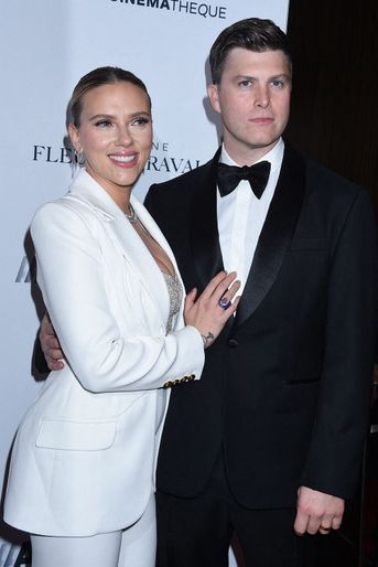 Scarlett Johansson et Colin Jost lors de la 35ème cérémonie des «American Cinematheque Awards» à Los Angeles le 18 novembre 2021. 