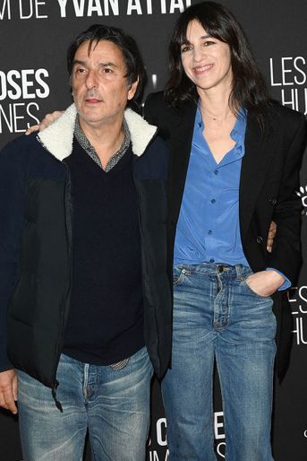 Charlotte Gainsbourg et Yvan Attal lors de l&#039;avant-première du film «Les Choses humaines» le 23 novembre 2021.