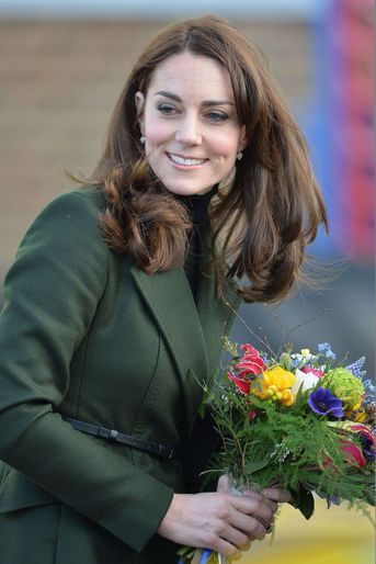 Kate Middleton dans son manteau Sportmax en Ecosse le 24 février 2016.