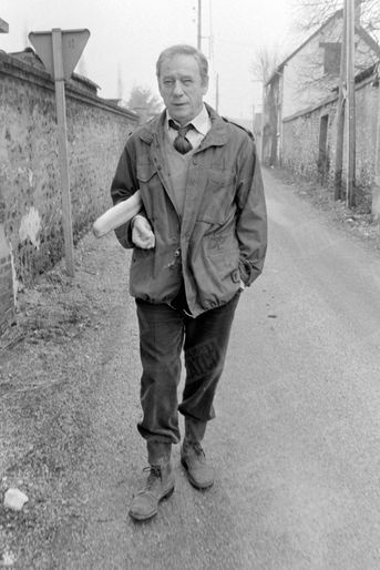 Yves Montand à Autheuil dans l'Orne, en septembre 1982.