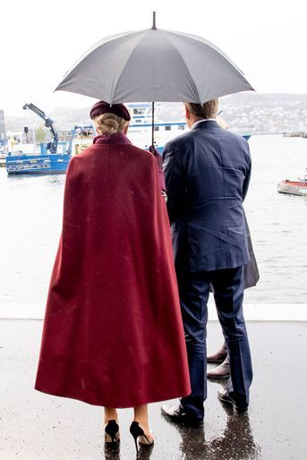 La reine Maxima des Pays-Bas, de dos, à Oslo le 11 novembre 2021