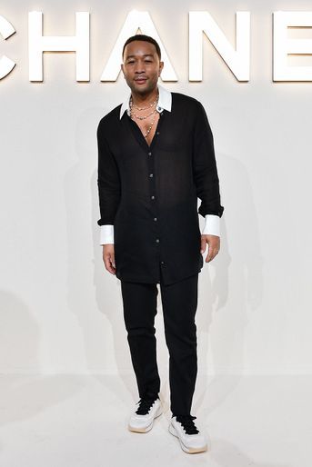 John Legend au défilé Chanel Croisière 2021/2022 à Dubaï le 2 novembre 2021