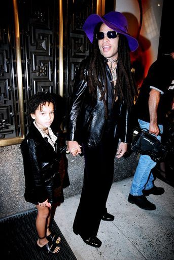 Zoë Kravitz (avec son père Lenny) aux MTV Video Music Awards à New York en septembre 1997