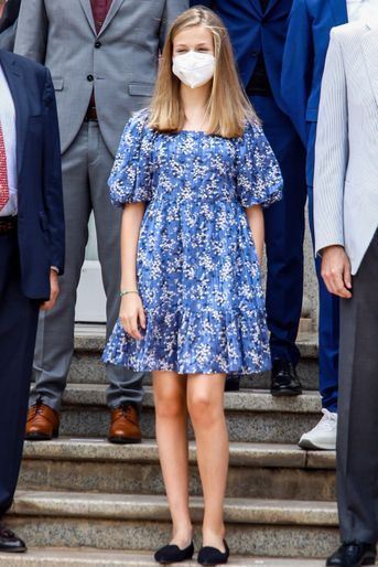 La princesse Leonor d'Espagne dans une robe Mango, le 1er juillet 2021