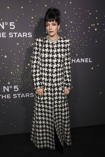 Lily Allen à la soirée «Chanel N°5 in the Stars» à New York le 5 novembre 2021