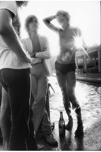 Les Rolling Stones, vu par Dominique Tarlé, lors des six mois passés dans la Villa Nellcote, sur la Côte d'Azur, pour l’enregistrement de leur album « Exile on Main Street », en 1971.