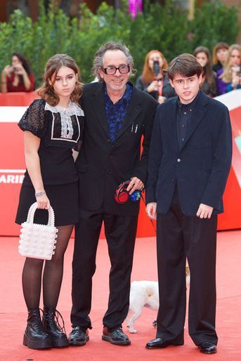 Tim Burton avec sa fille Nell et son fils Billy au Festival du film de Rome le 23 octobre 2021