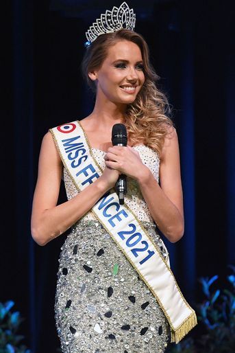 Amandine Petit à l'élection de Miss Isère 2021 à Allevard Les Bains le 3 juin 2021. 