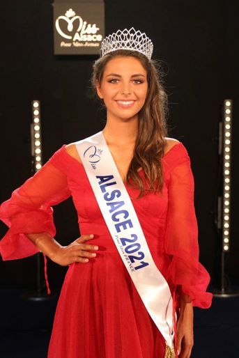 Miss Alsace Cécile Wolfrom, 23 ans, 1m74, originaire de Strasbourg