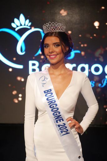Miss Bourgogne Chloé Galissi, 21 ans, 1m72, originaire de Chalon-sur-Saône