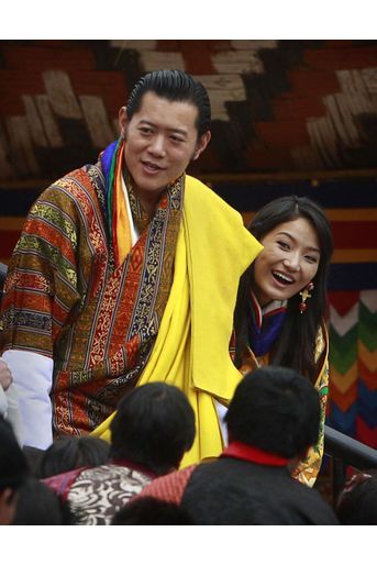 Le roi du Bhoutan Jigme Khesar Namgyel Wangchuck et la reine Jetsun Pema, à Thimphou le 15 octobre 2011