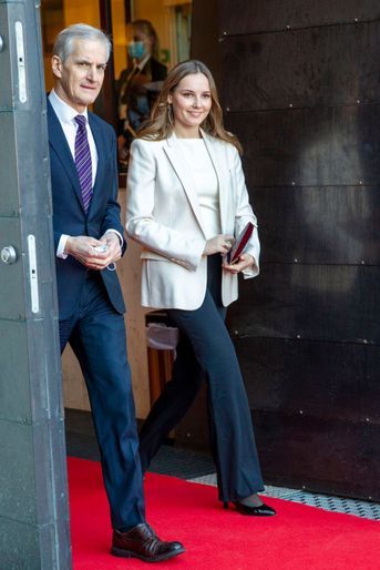 La princesse Ingrid Alexandra de Norvège avec le Premier ministre à Oslo, le 20 janvier 2022