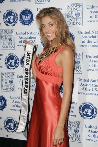 Dayana Mendoza, Miss Venezuela élue Miss Univers 2008