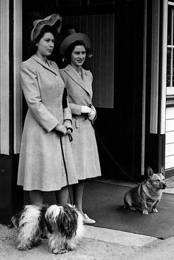 La princesse Elizabeth avec sa soeur la princesse Margaret, le 9 août 1946