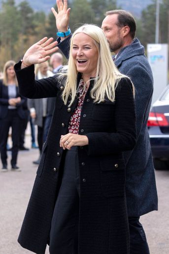 La princesse Mette-Marit et le prince Haakon de Norvège à Modum, le 13 octobre 2021