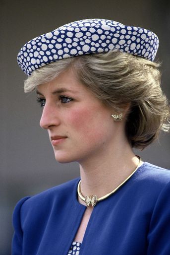 Lady Diana portant ses boucles d'oreilles papillon à Vancouver en mai 1986