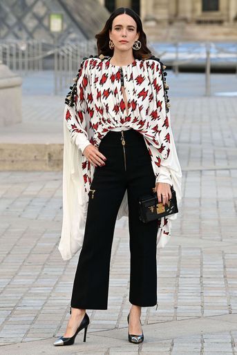 Stacy Martin au défilé Louis Vuitton à Paris le 5 octobre 2021