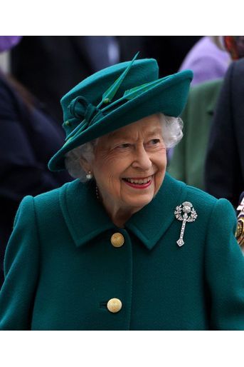 La broche chardon de la reine Elizabeth II à Edimbourg, le 2 octobre 2021