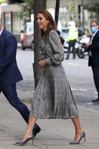 Kate Middleton en visite à l'University College de Londres le 5 octobre 2021
